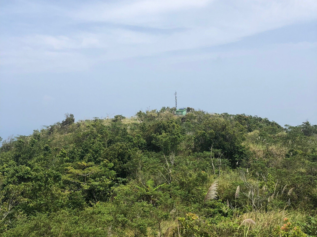 Walkway To The Old Volcano And Stations Of The Cross-卡米金省必去景点