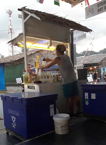 In's Mojitos and Art Gallery-巴尼亚海滩必去景点