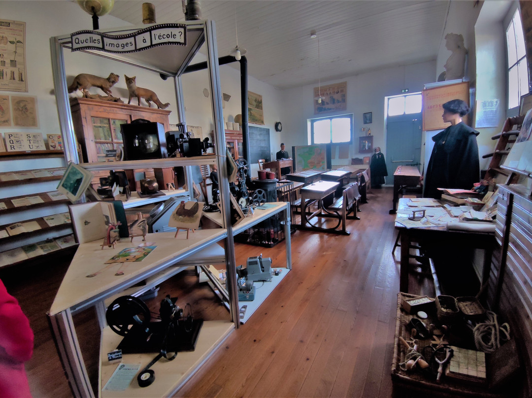 Musée De L'Ecole Publique En Charente Maritime