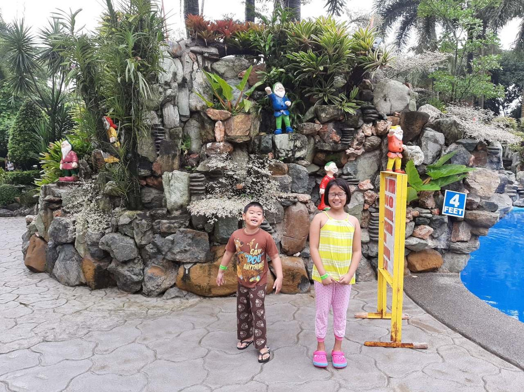 Villa Alfredos' Resort主图