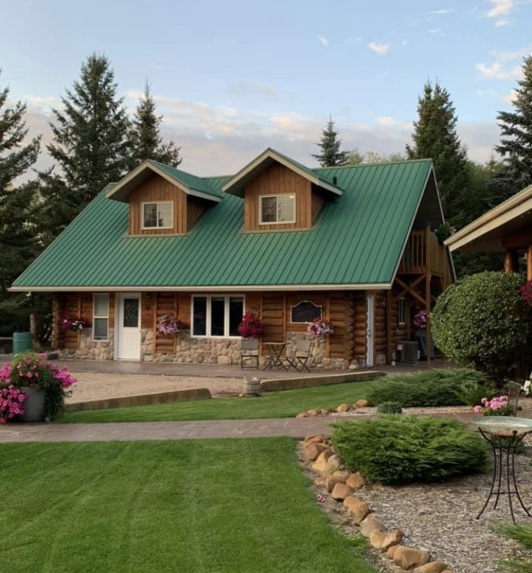 An Intimate Garden B&B主图