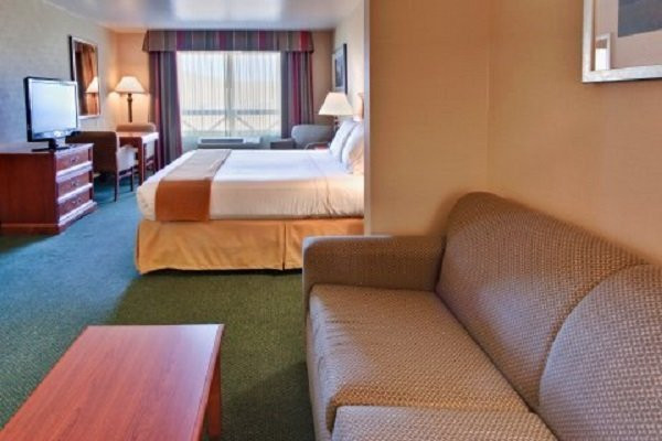 Holiday Inn Express & Suites Tehachapi Hwy 58/mill St. by IHG主图