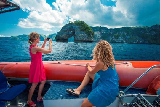 Traviora.com-金巴兰必去景点