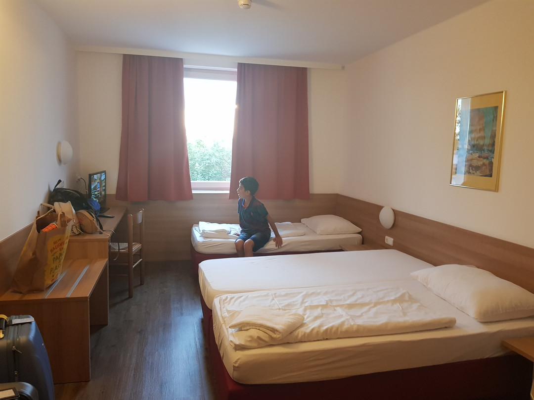 A.E.I.O.U Oekotel主图