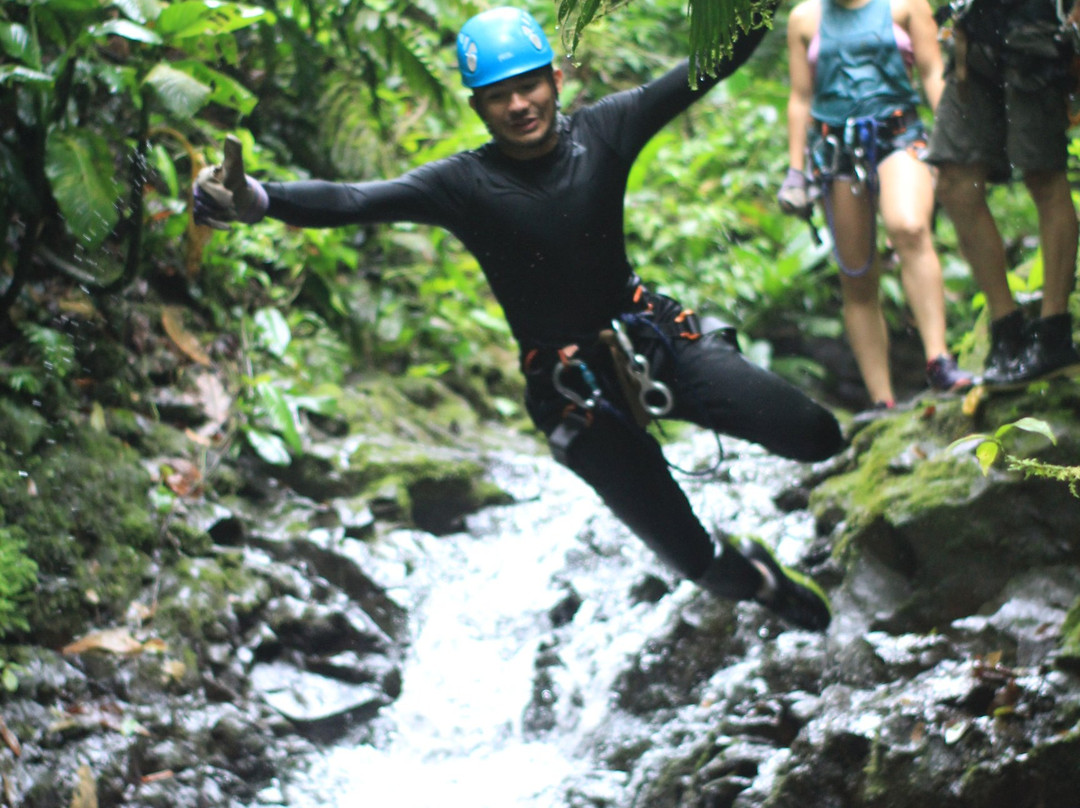 Canyoning Costa Rica Maquique Adventure景点图片