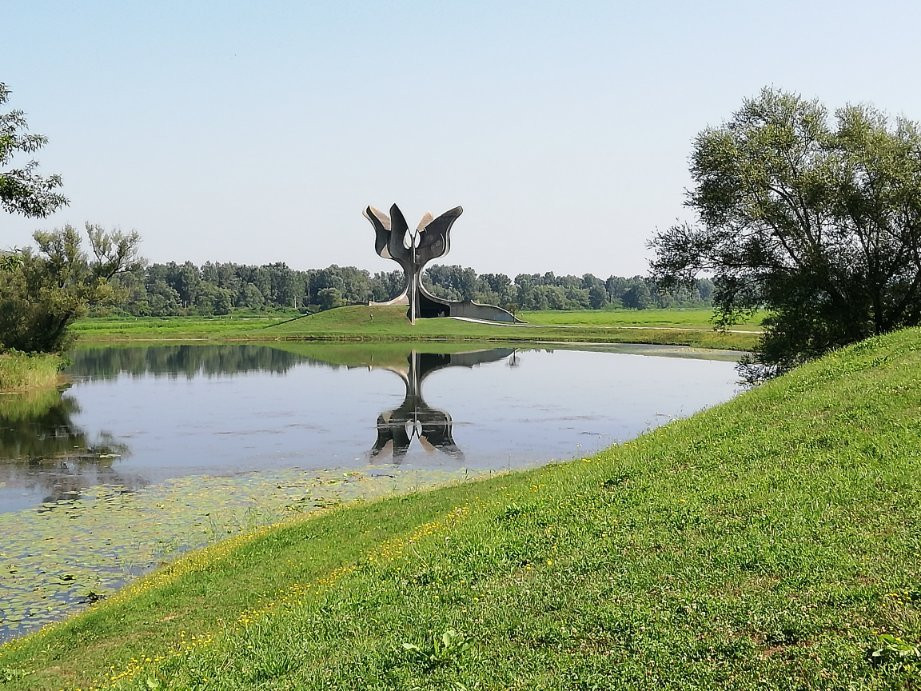Jasenovac Memorial and Museum景点图片