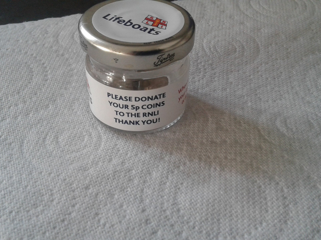 RNLI Gift Shop-莱姆里杰斯必去景点