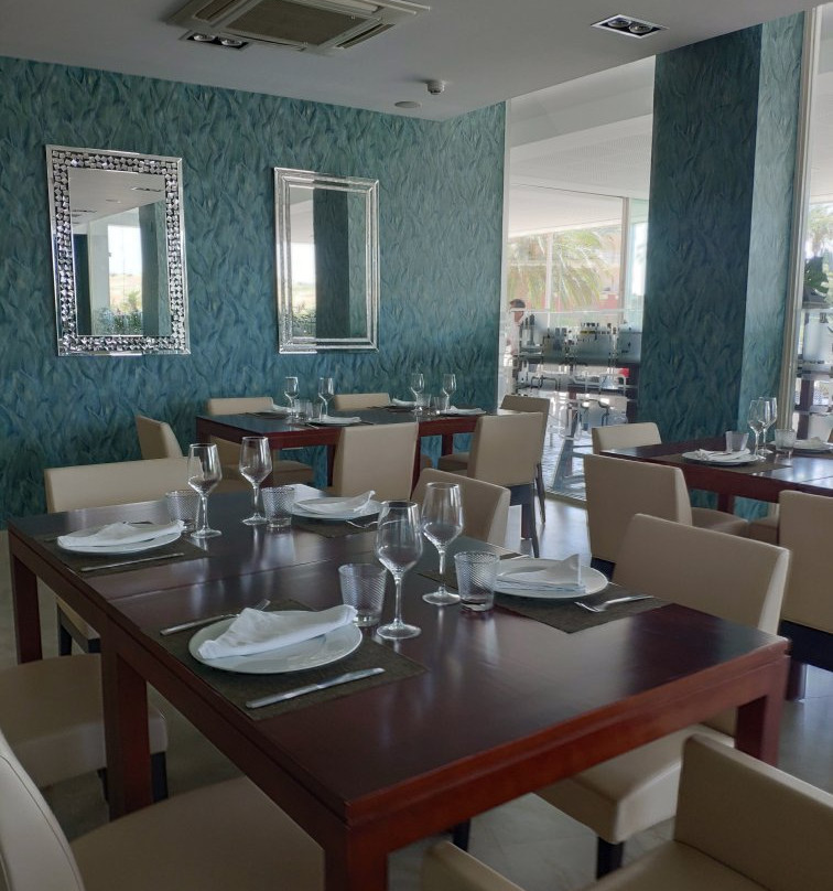 Atlantico Hotel主图