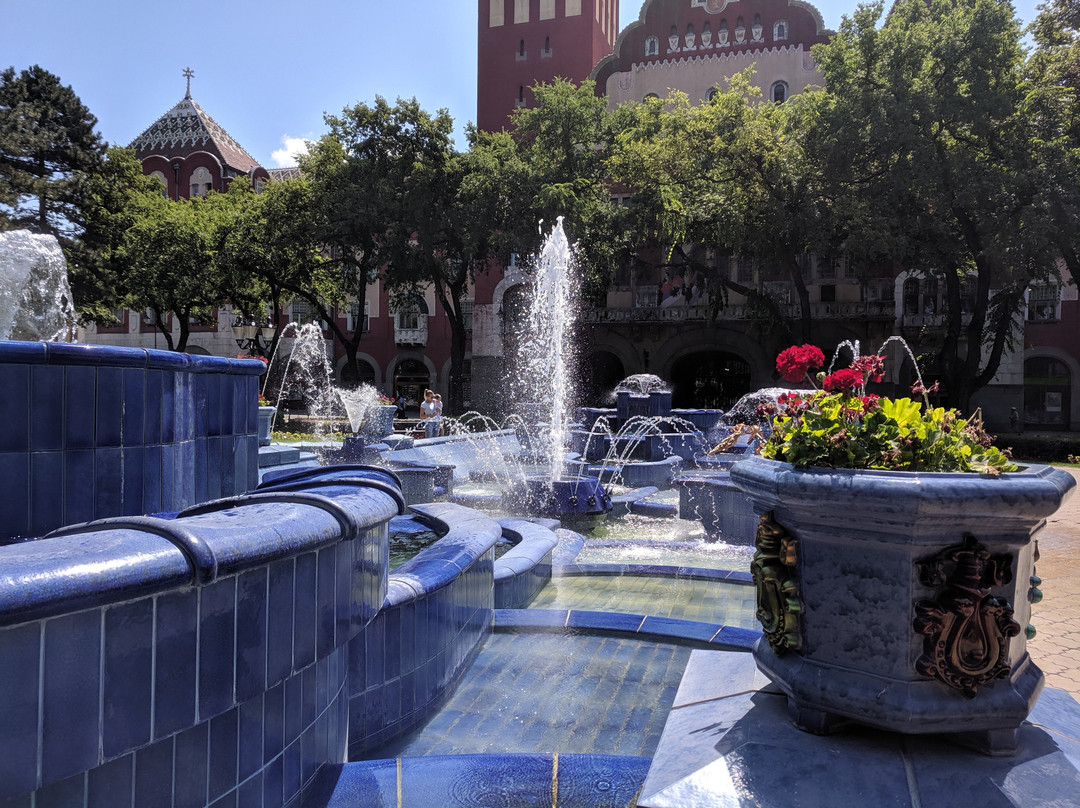 Blue Fountain景点图片