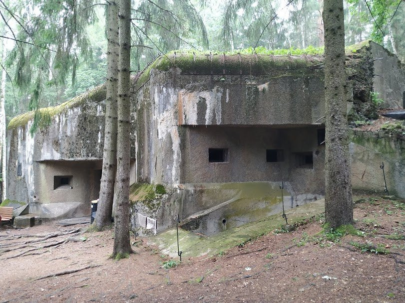 Fortress Dobrosov景点图片
