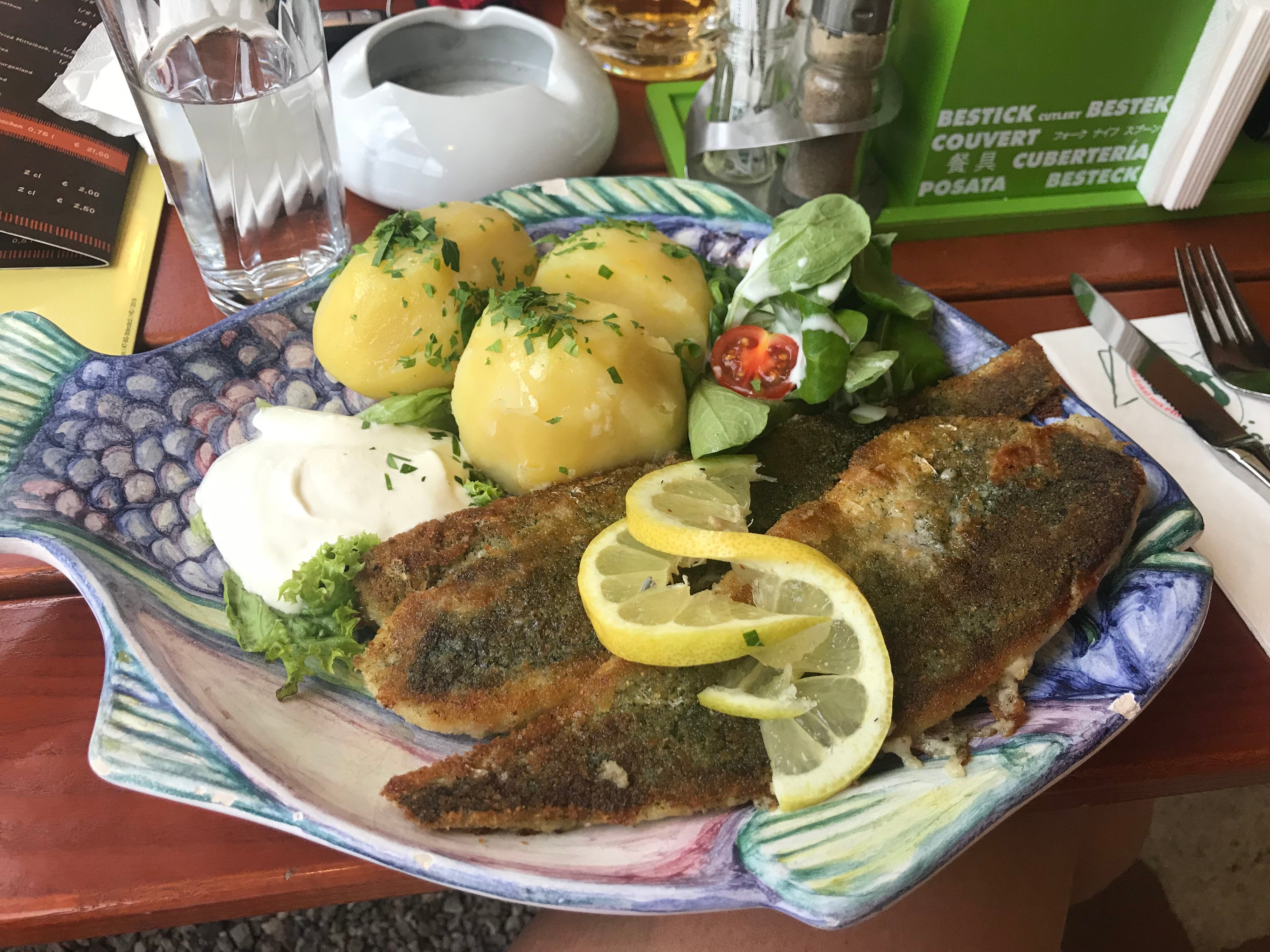 Gasthof Pension Reisenberger-餐饮