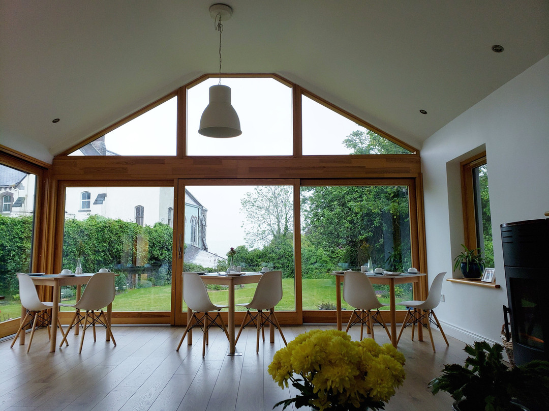 Dingle Garden Townhouse主图