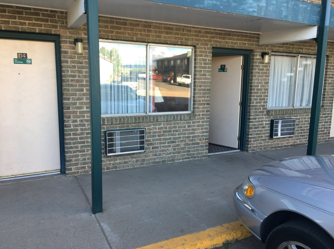 Motel 8 Laramie主图