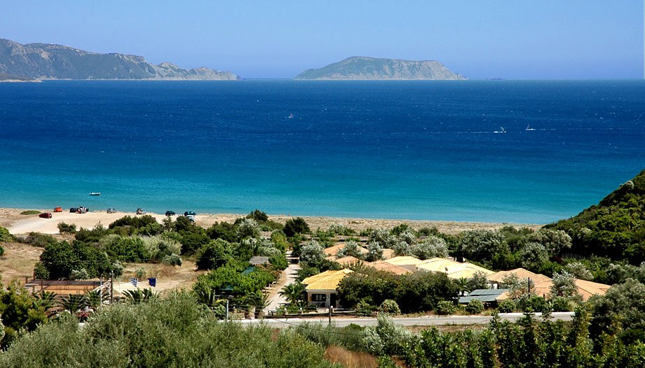 Finikes Camping and Rooms
