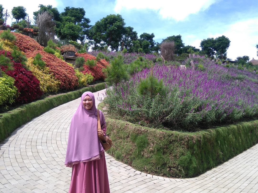 Rainbow Garden-连旺必去景点