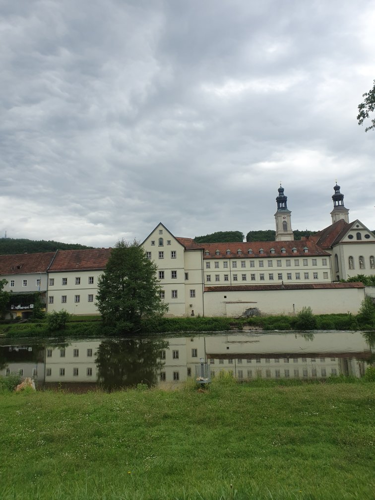 Klosterwirtschaft-官方