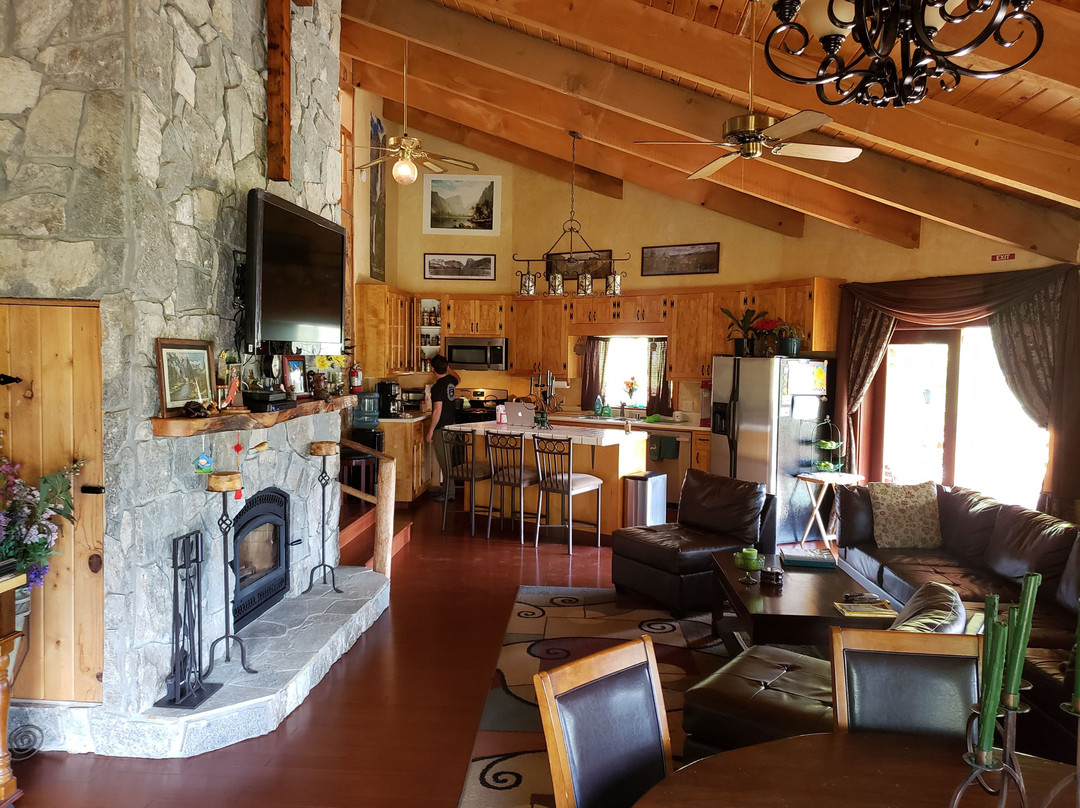 Evergreen Haus主图