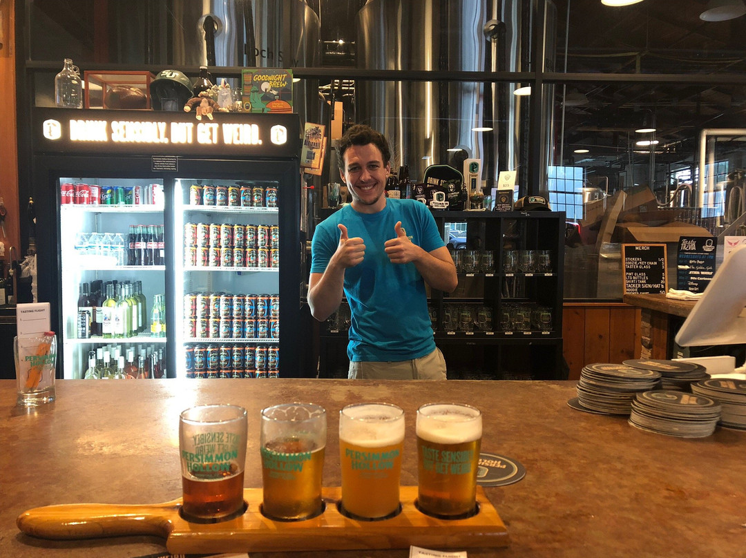 Persimmon Hollow Brewing Company-迪兰必去景点