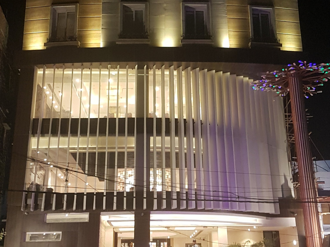 The Royal Phular主图