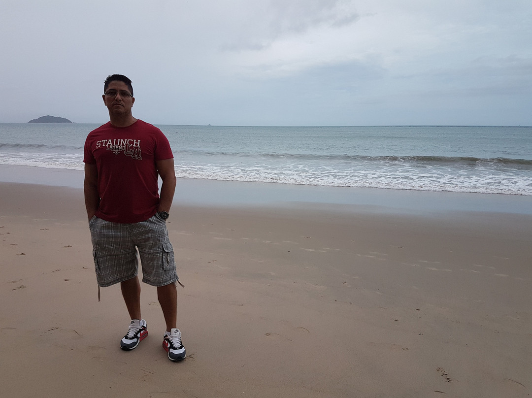 Praia do Quilombo-佩尼亚必去景点