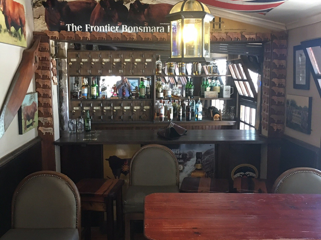 The Historic Pig & Whistle Hotel主图