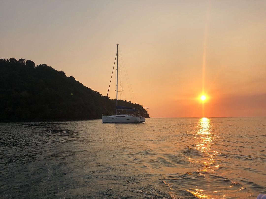 AQUA Charters-象岛必去景点