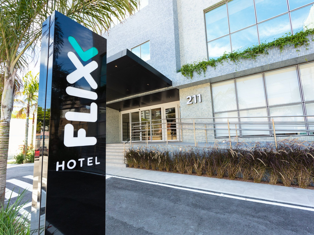 Flix Hotel主图
