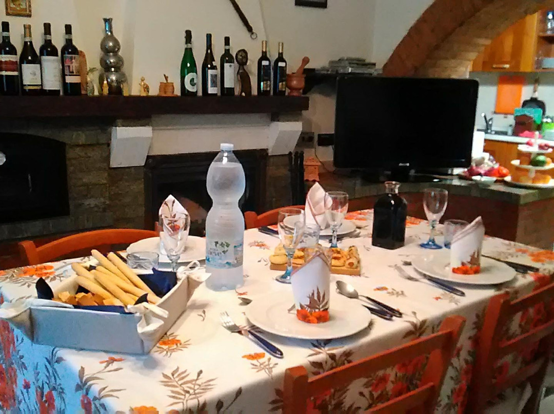 Castagnole Lanze酒店住宿-Cascina Rita