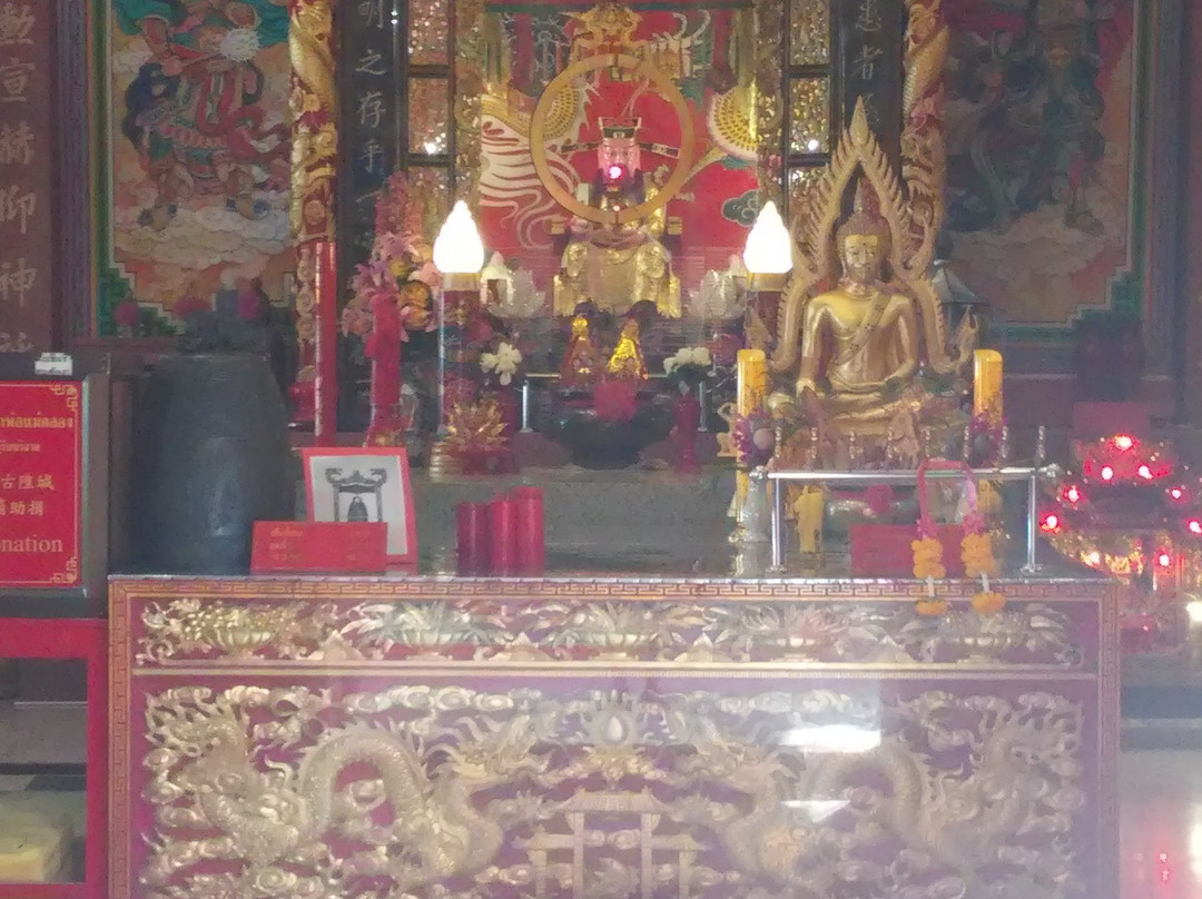 Chao Pho Mae Klong Shrine景点图片