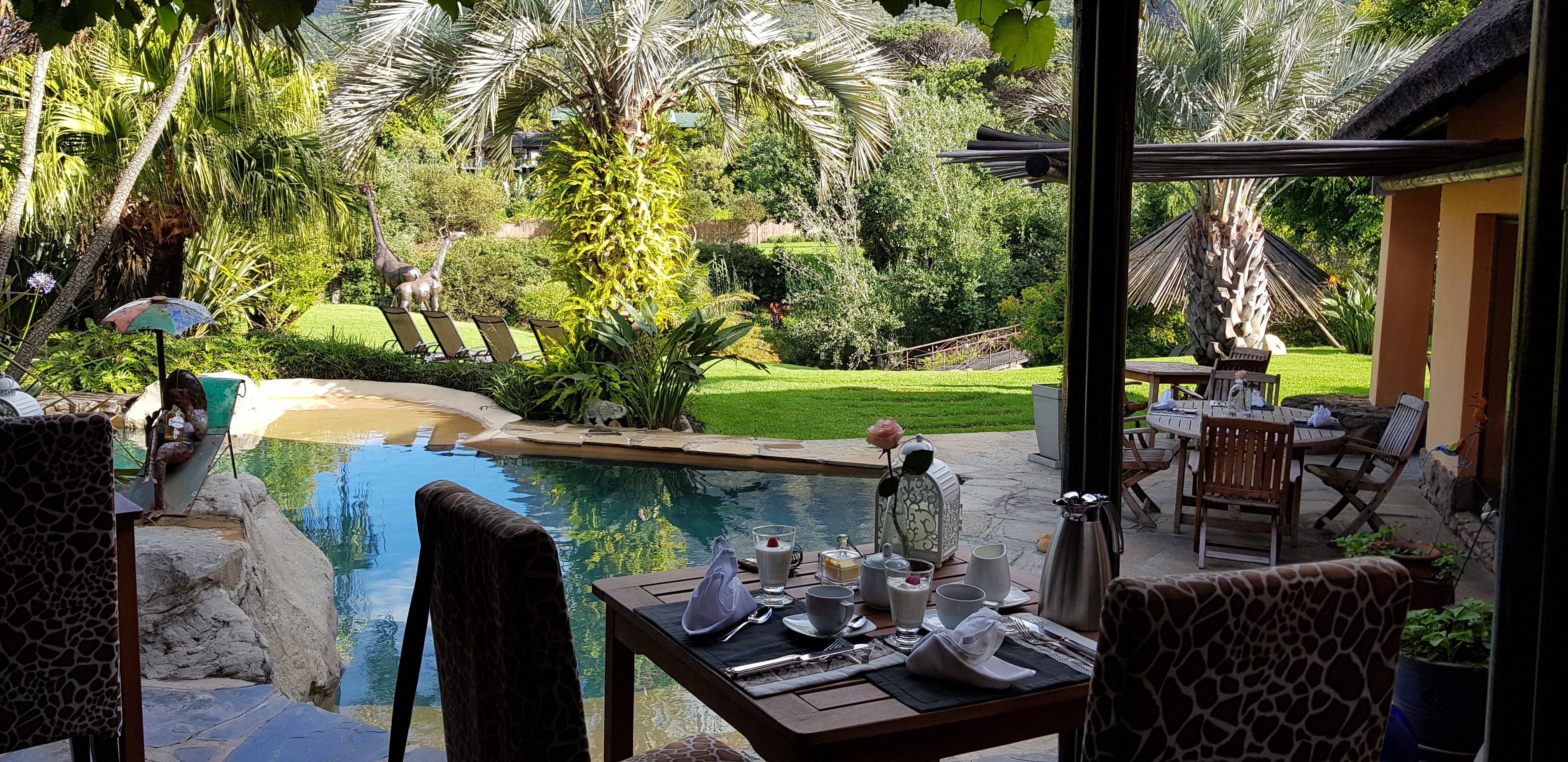 Thulani River Lodge-泳池