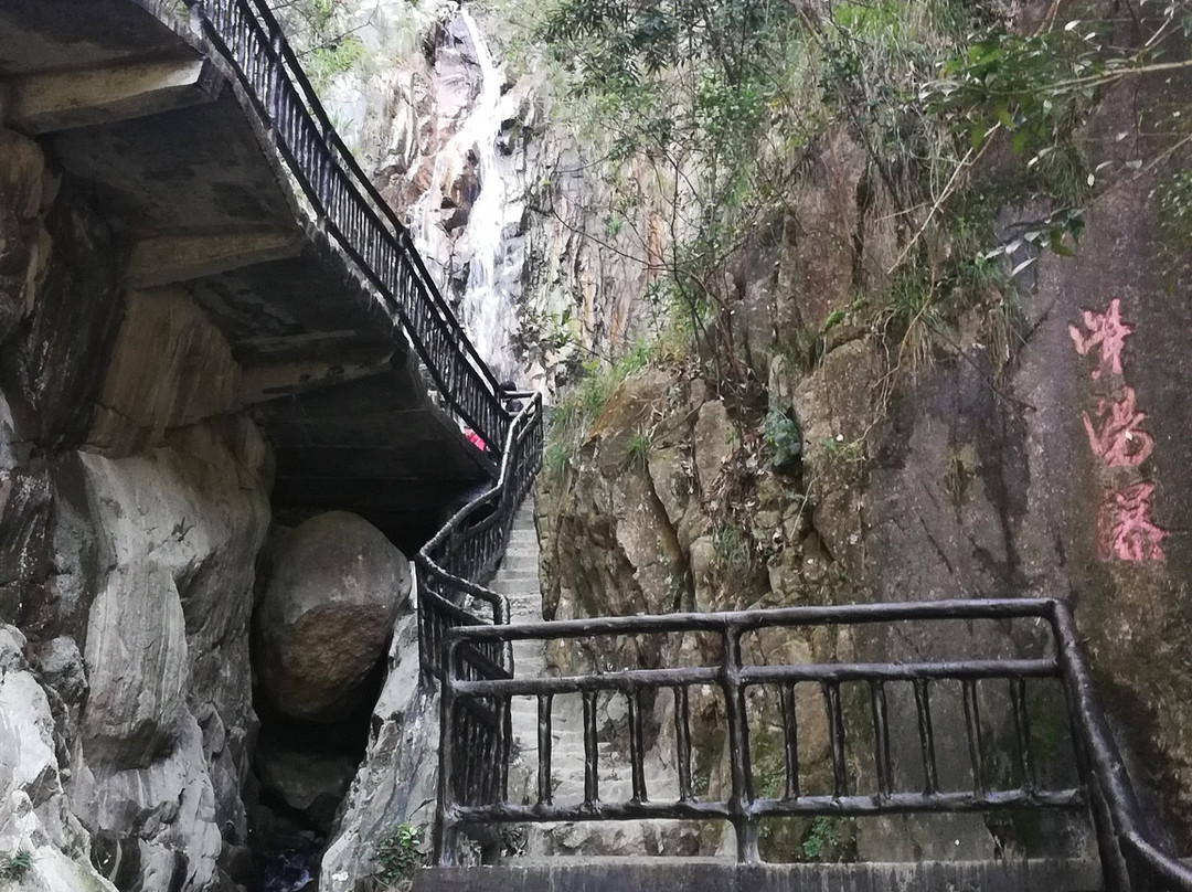 台州龙穿峡景点图片