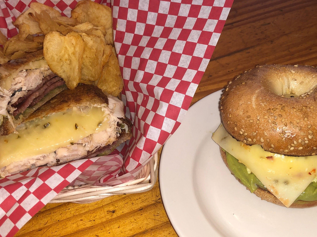 Caroline餐馆和美食-Brookton's Market