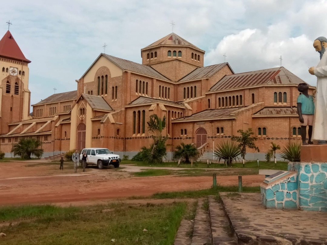 Cathedrale de Kisantu景点图片
