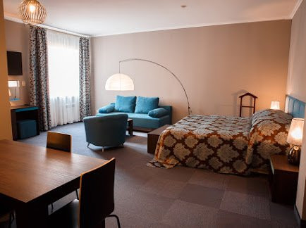 Raketa Hotel主图