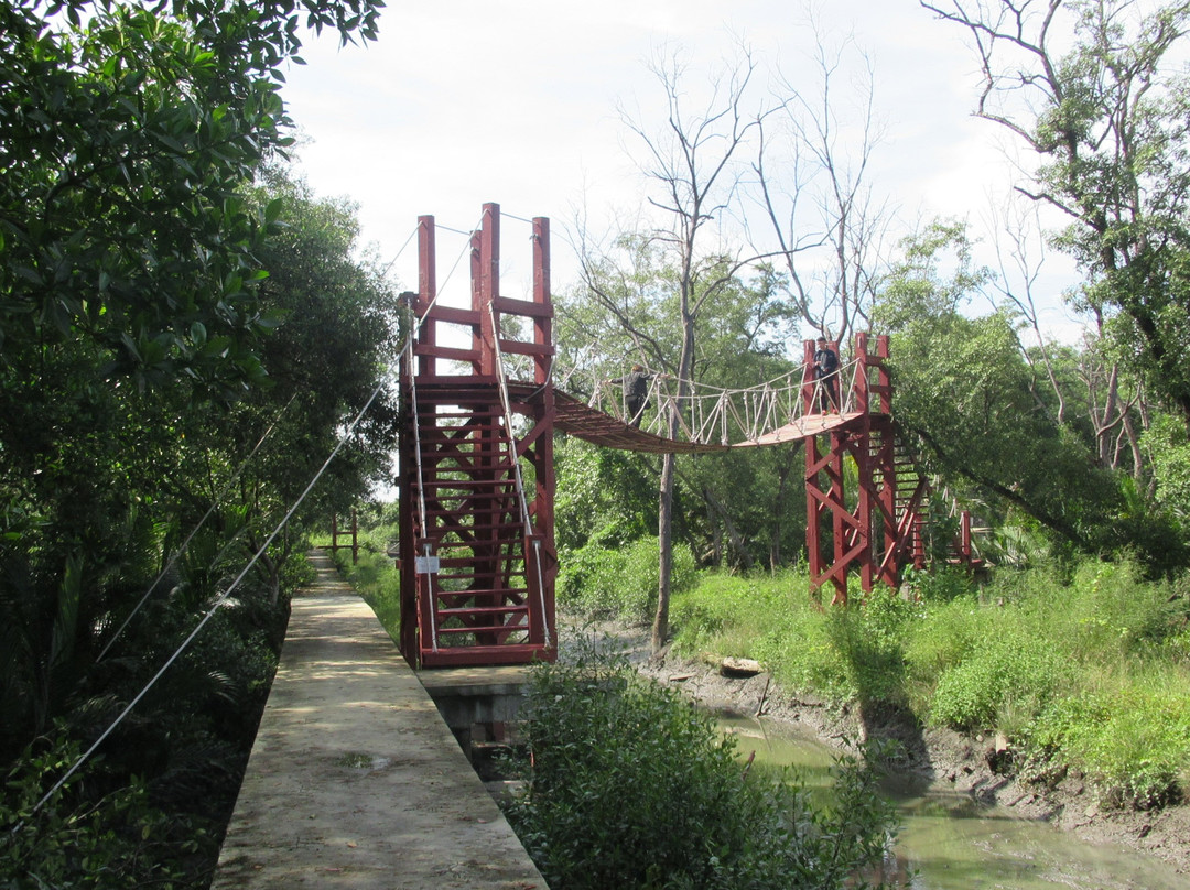 Ao Mahachai Mangrove Forest Natural Education Center景点图片