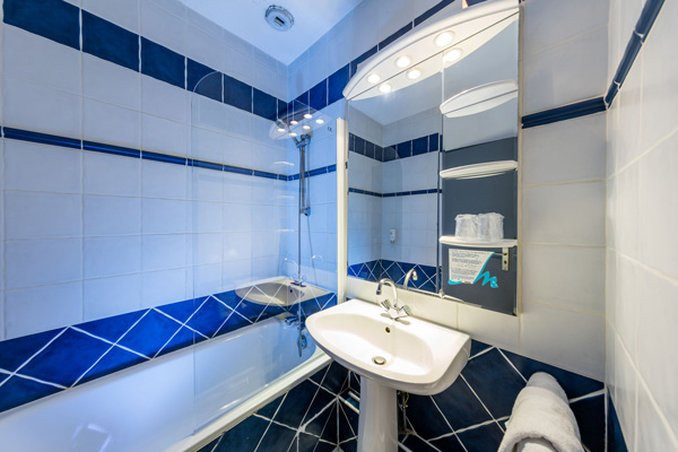 克洛斯杜拉克酒店主图