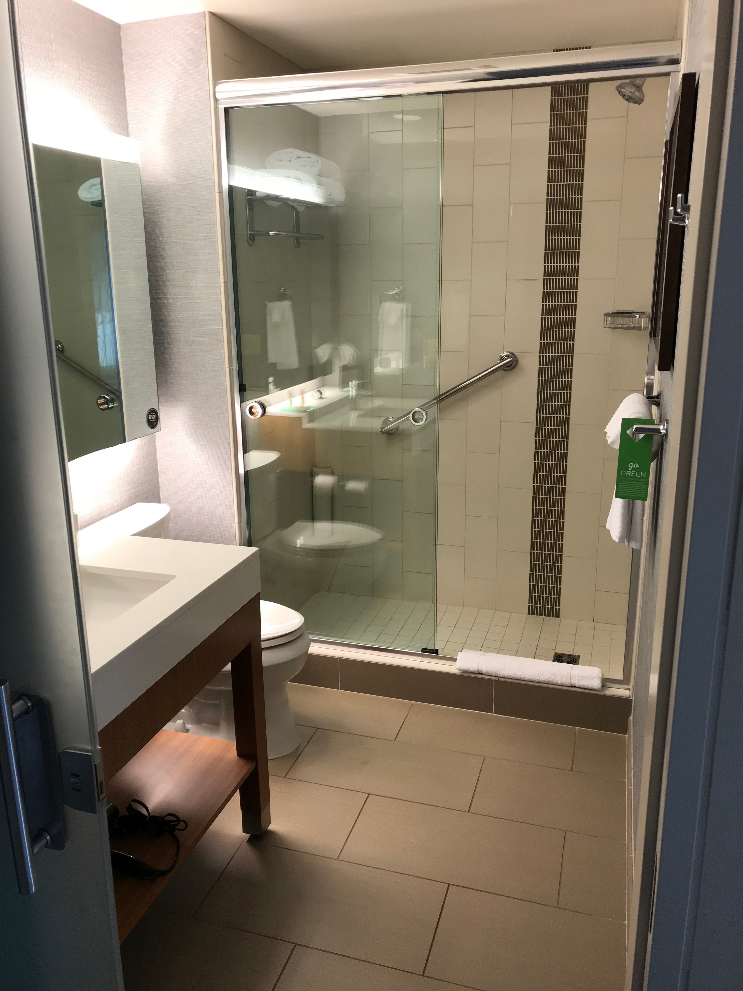 Hyatt Place Canton-浴室