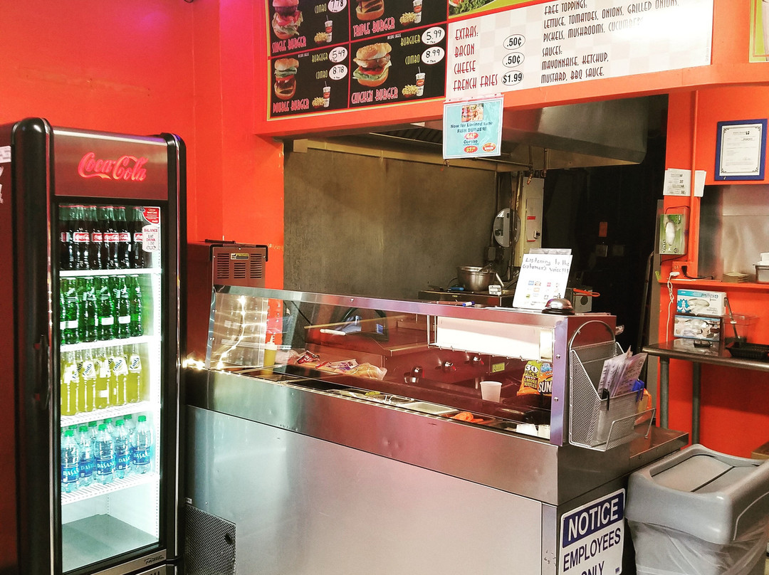 The little chicken burger