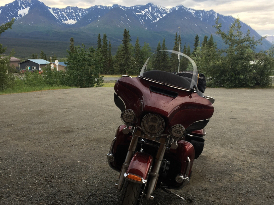 海恩斯章克申餐馆和美食-Alcan Motor Inn