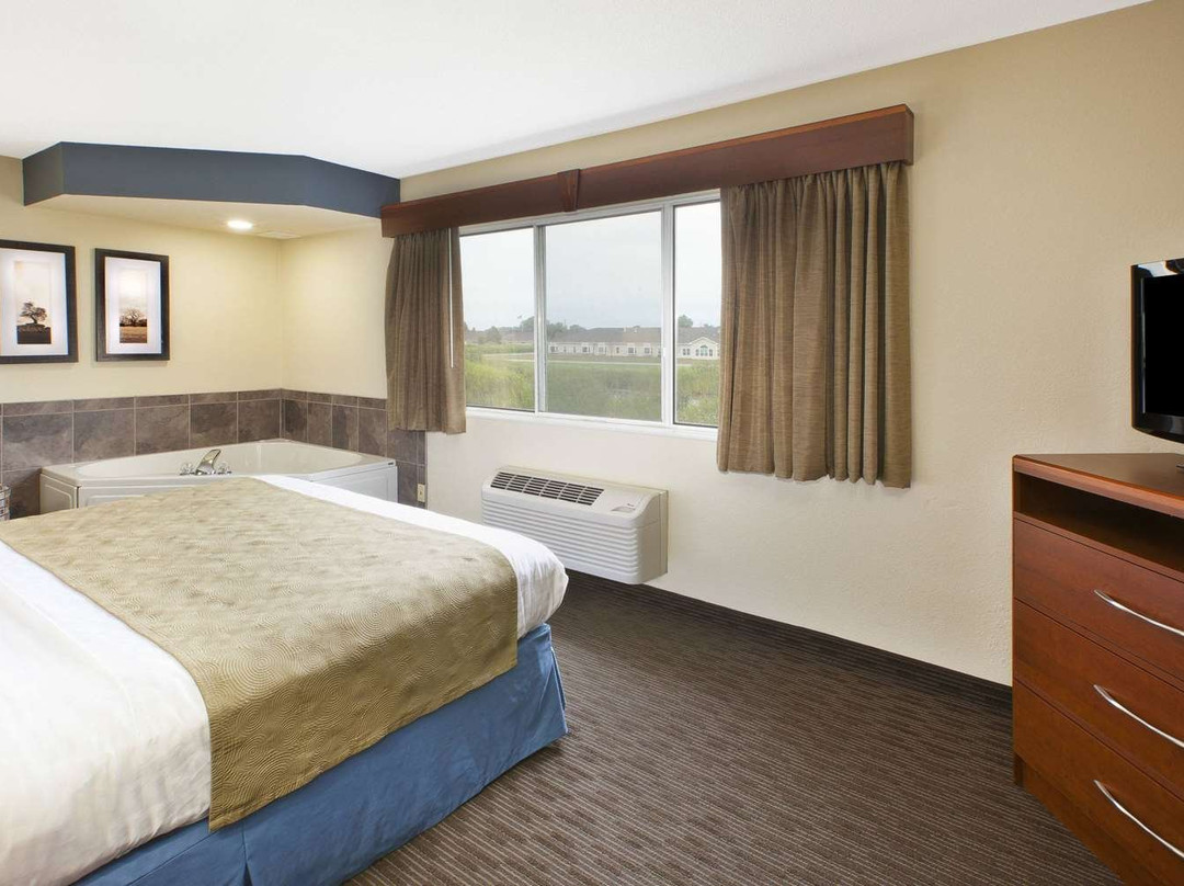 AmericInn by Wyndham Bay City主图