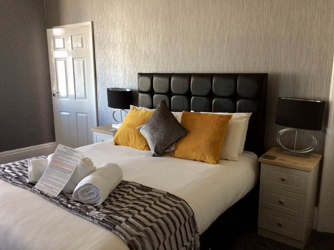 Milverton House主图