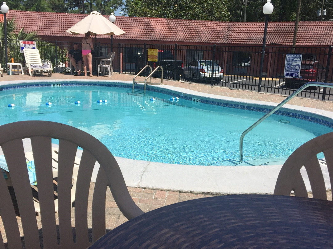 Apalachicola Bay Inn主图