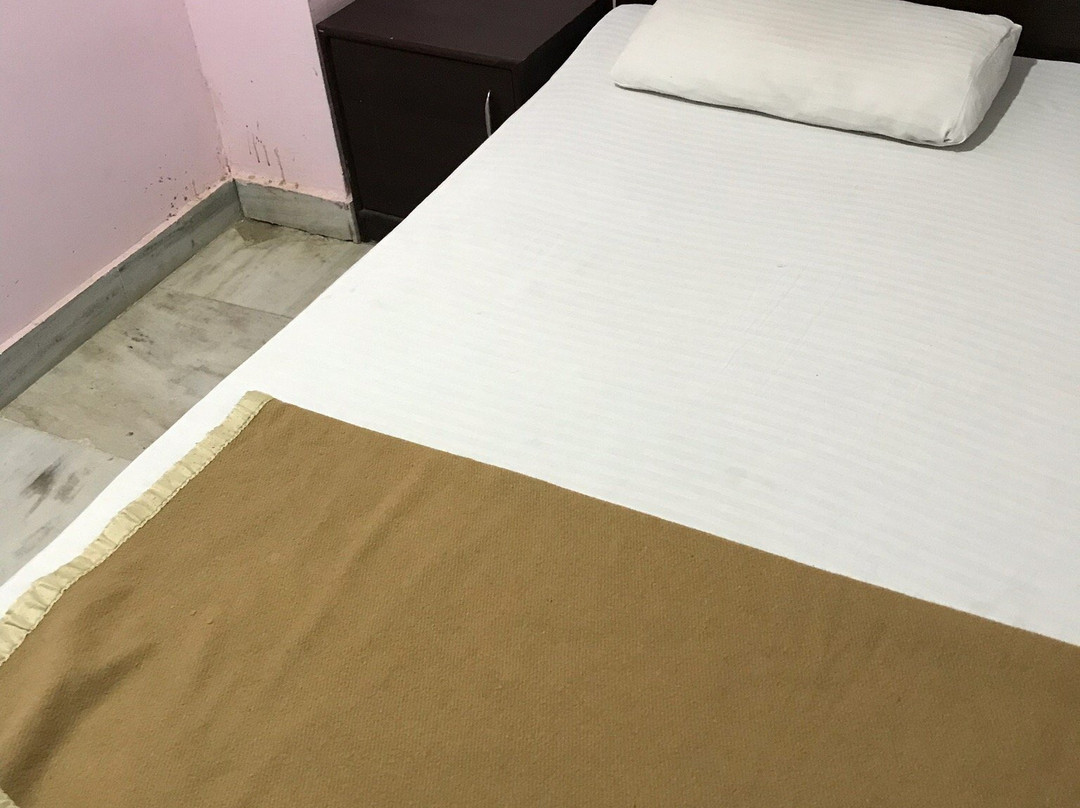 Hotel Raj International