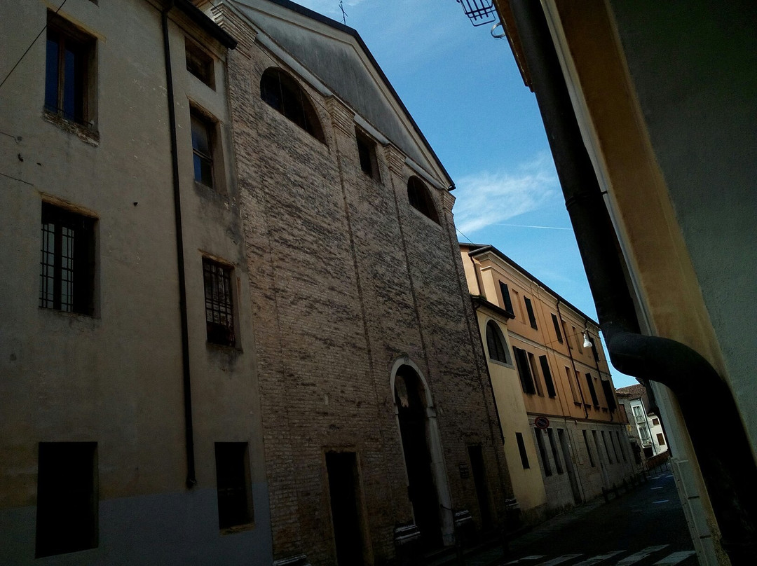 Chiesa e Pinacoteca di S. Tommaso Becket-帕多瓦必去景点