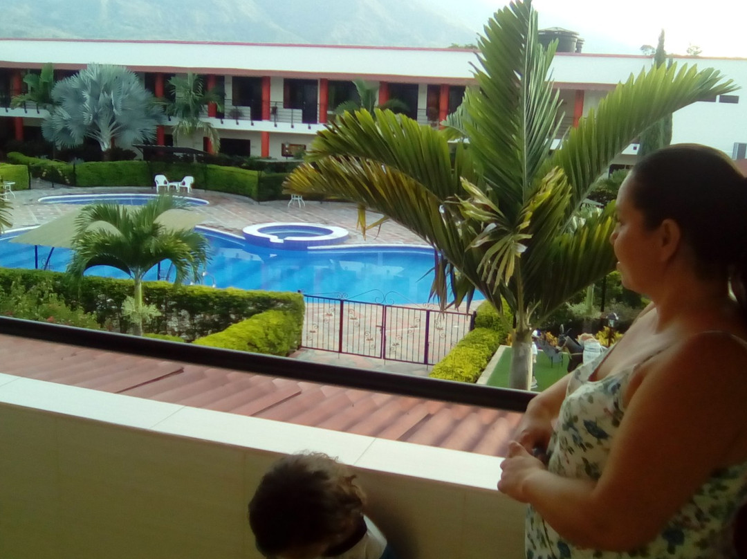 Hotel Balcones De La Pradera主图