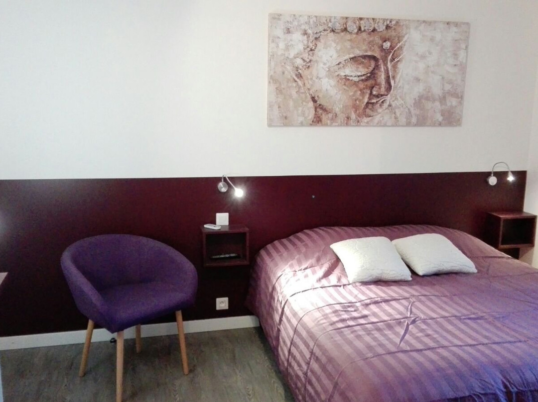 Le Bouddha Besse主图