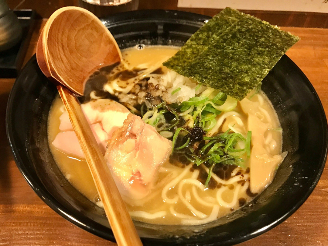 黒庸介