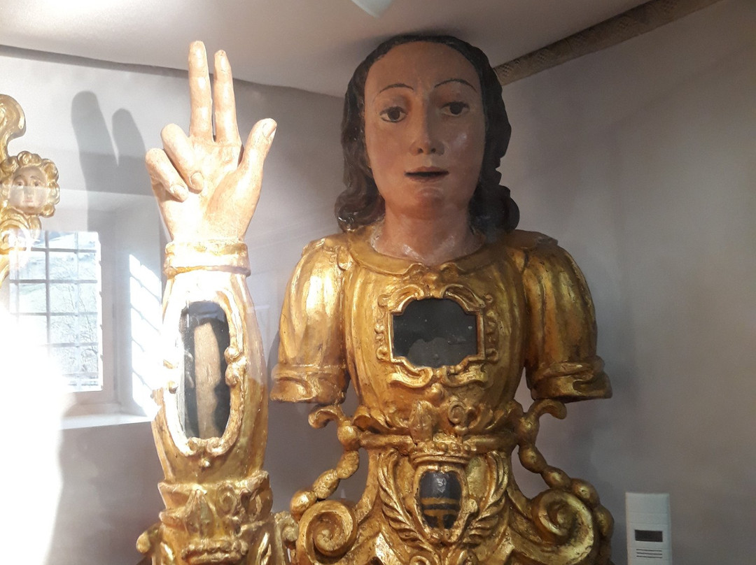 Glieres-Val-de-Borne旅游景点-Église d'Entremont