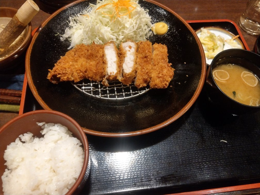 とん八 イオンタウン南陽店