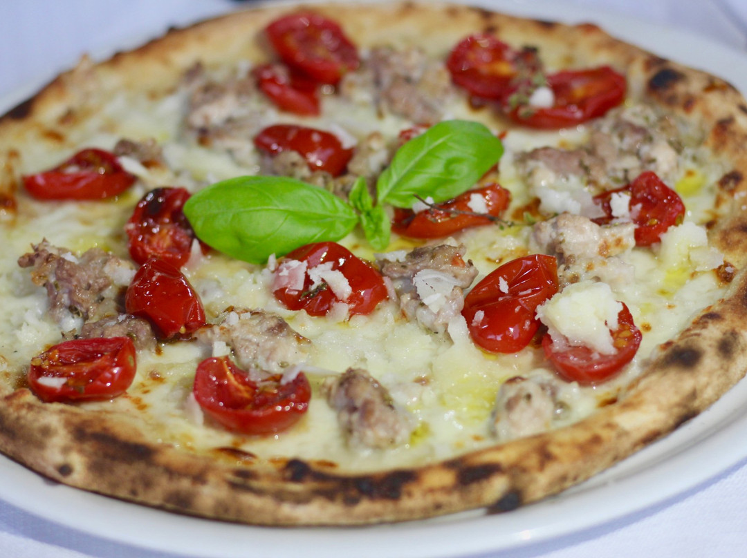 Ristorante & Pizzeria Albachiara